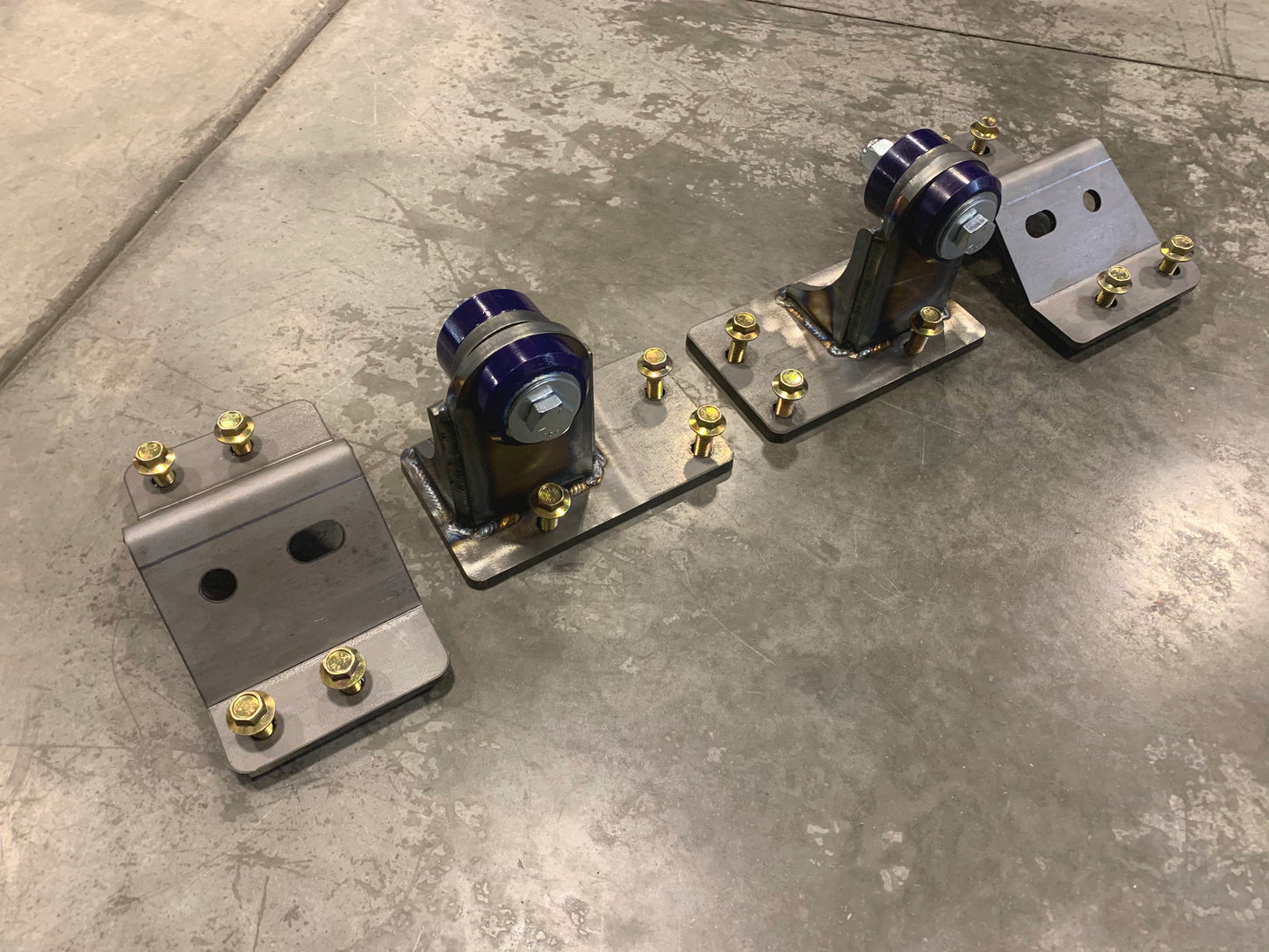 Carrick Customs Cummins Swap Motor Mounts 12v/24v/CR Cummins - 1999-2007 Ford F250/F350