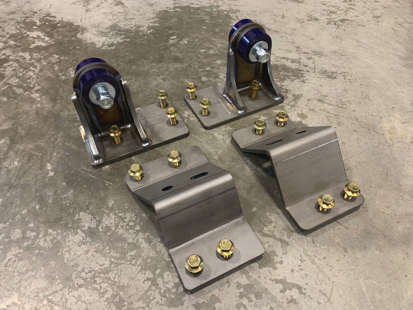 Carrick Customs Cummins Swap Motor Mounts 12v/24v/CR Cummins - 1999-2007 Ford F250/F350