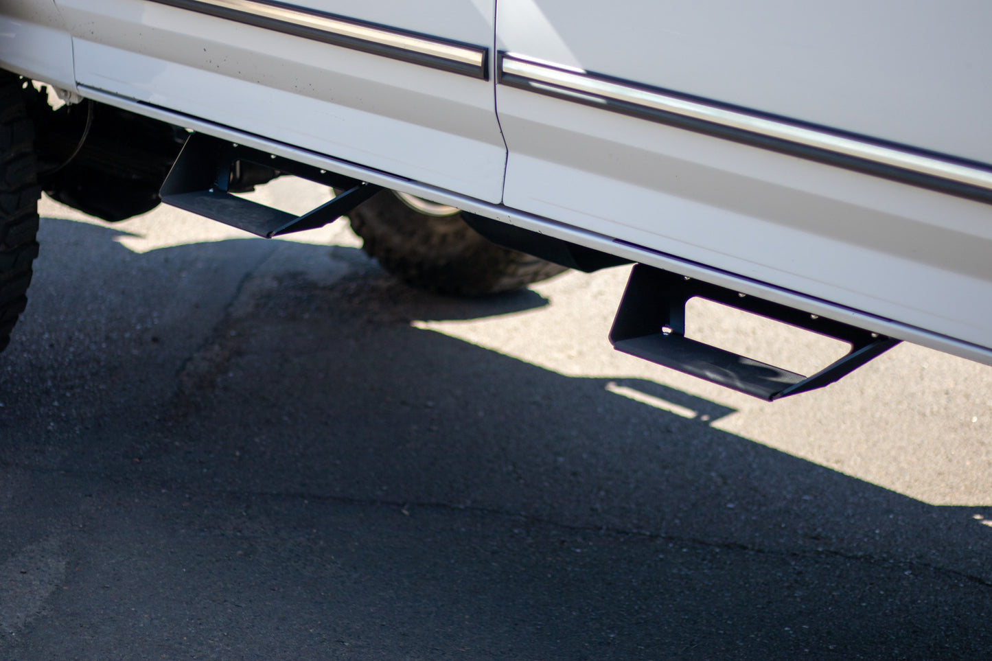 OBS Solutions Aluminum Side Step Kit - 1992-1997 Ford F-Series/Bronco