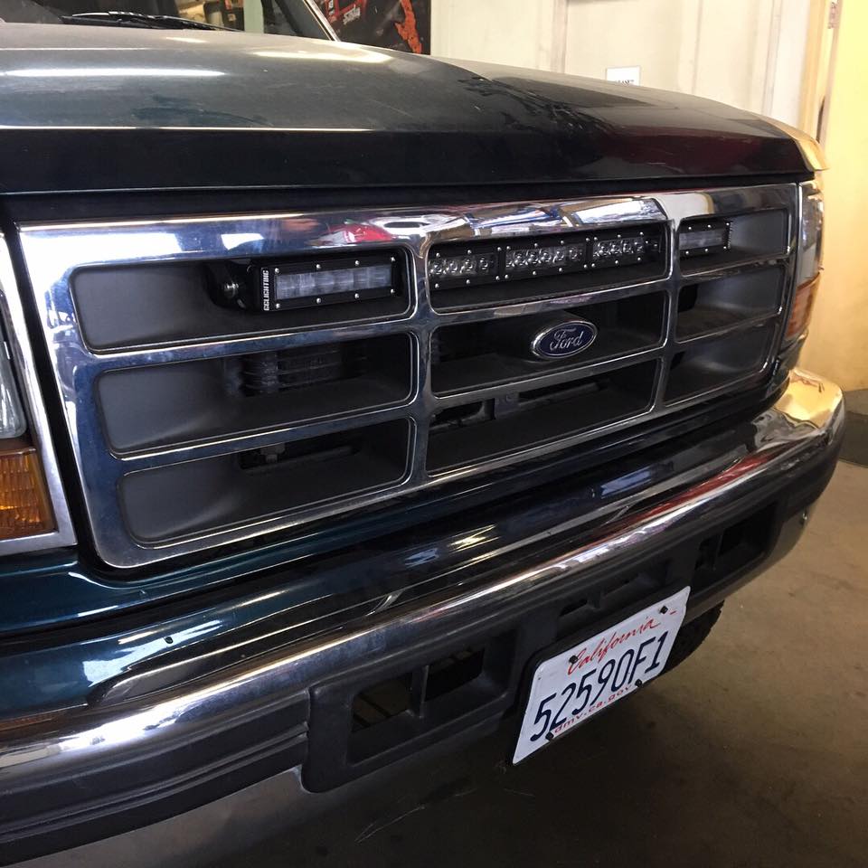 30" Single Row Light Bar Brackets (1992-1997) F-Series & Bronco