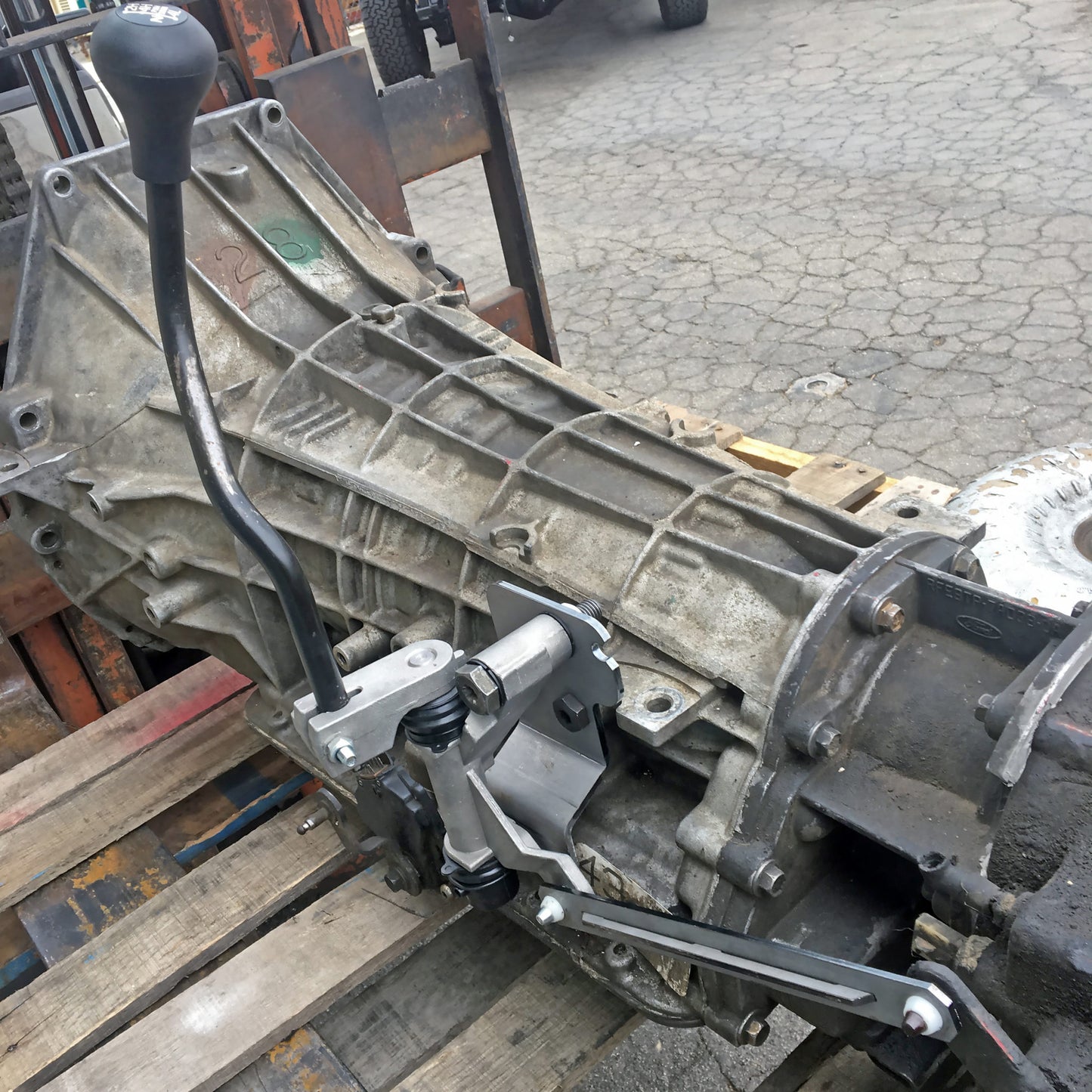 BW1356 Electric to Manual Transfer Case Conversion Brackets