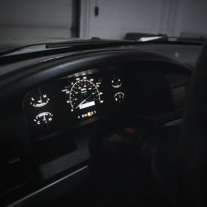 92-96 Cluster Faceplate Kit - Gas - F-Series