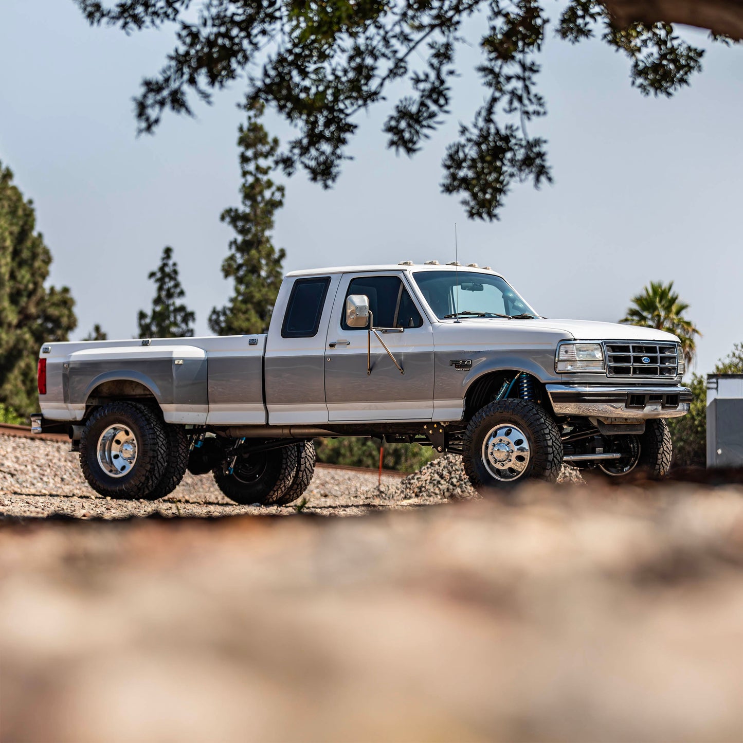 Desolate Motorsports "Daily Driver" Super Duty Axle Conversion Kit (Front Only, Bolt-On) – 1980–1996 Ford Bronco