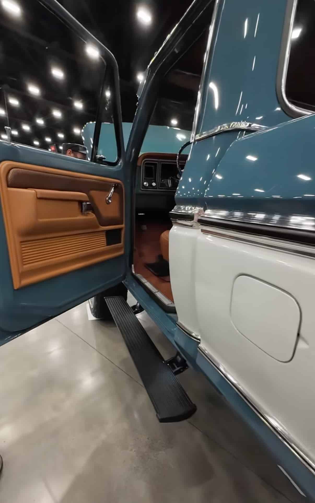 Amp Power Steps - 1967-1979 Ford F-Series/Bronco