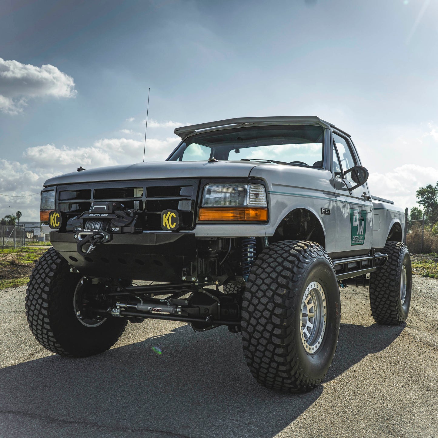 Desolate Motorsports Long Travel "Super Duty" Straight Axle Conversion Kit (Front Only) – 1980–1996 Ford F-Series