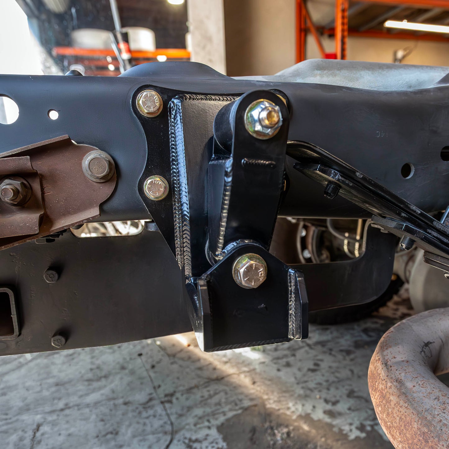 Desolate Motorsports HD Fabricated Rear Shackles – 1980–1997 Ford F-Series