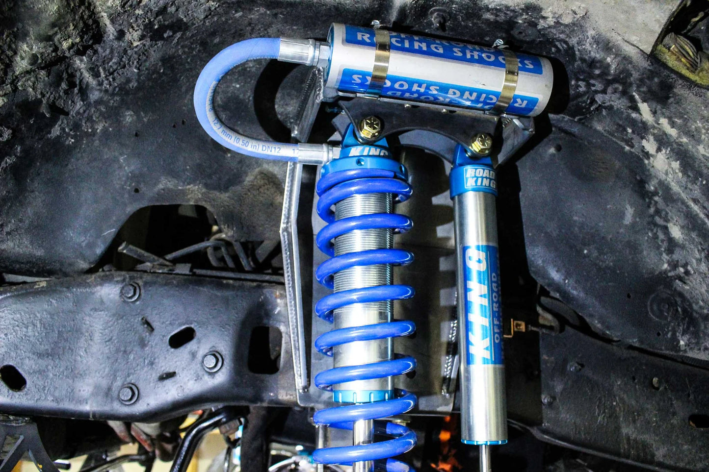 FORD OBS DUAL SHOCK COILOVER BUCKETS (05+ SUPERDUTY SWAP)