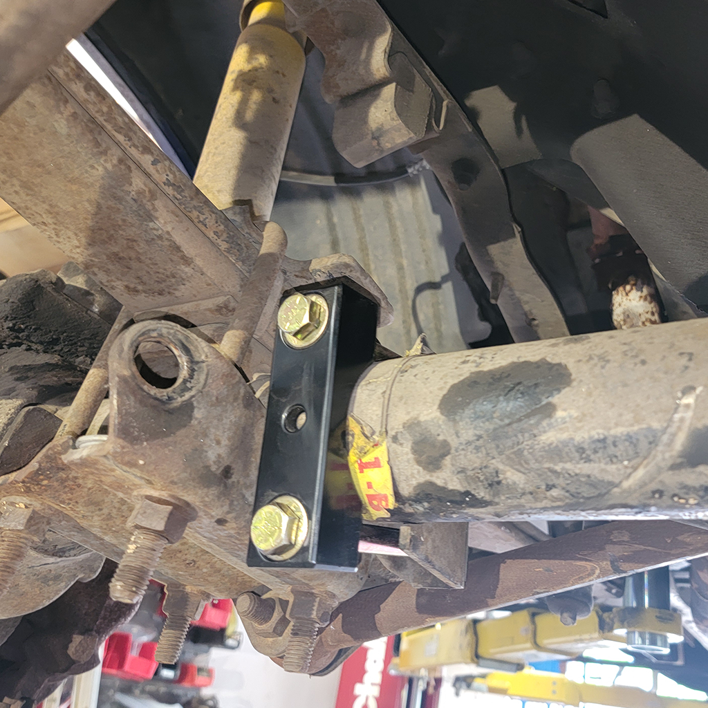 Dana 60 Front Sway Bar Bracket - 1985-1997 Ford F-Series