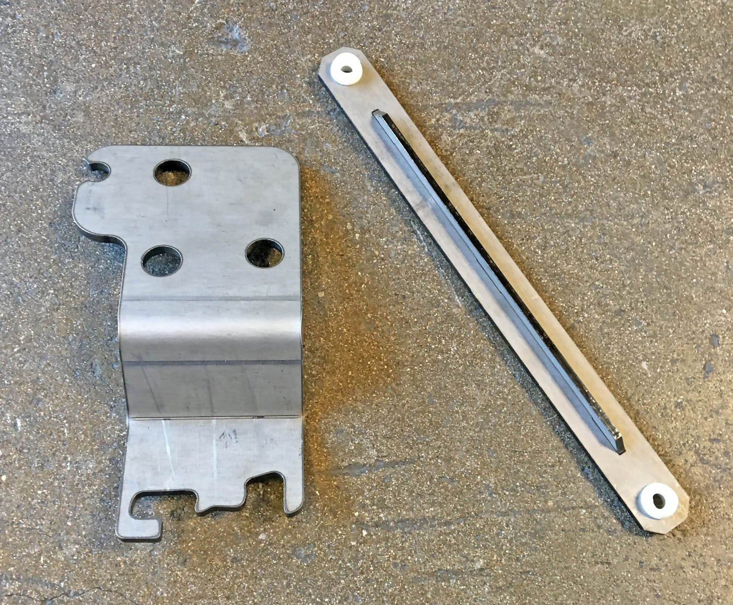 BW1356 Electric to Manual Transfer Case Conversion Brackets